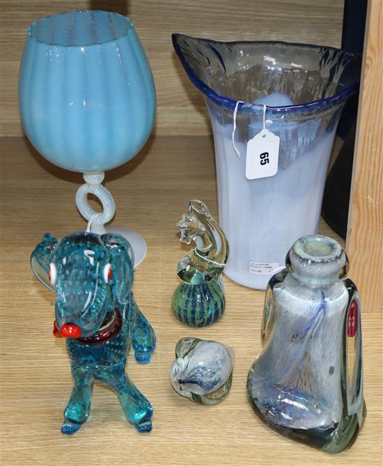A collection of mostly Murano glass (6)